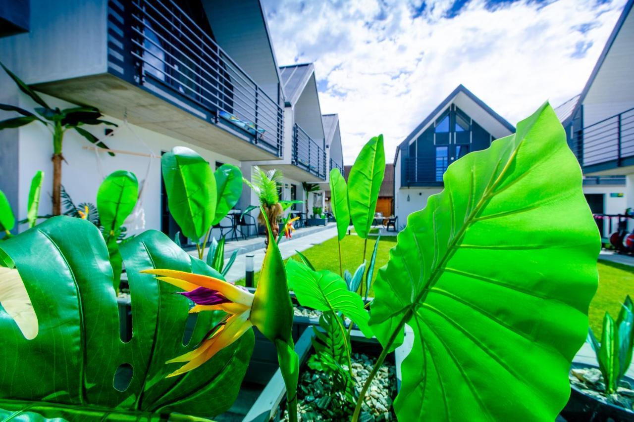 Temple Luxury Resort Rewal Exteriör bild